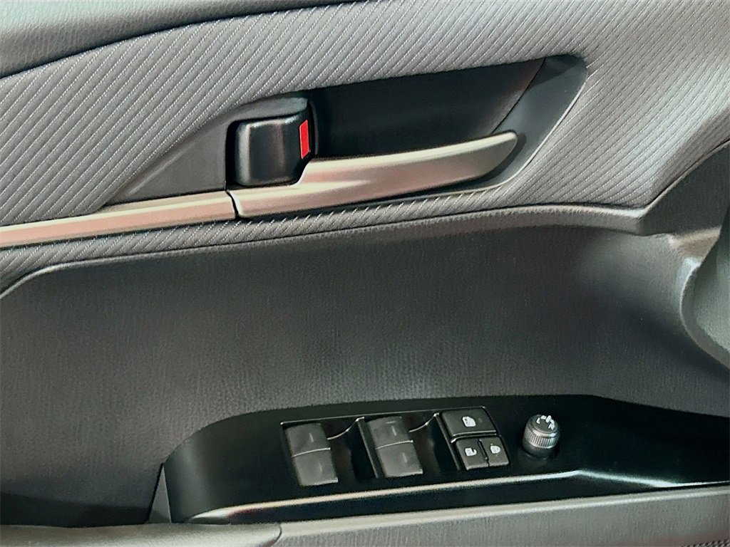 New 2026 Toyota Camry Hybrid image 18