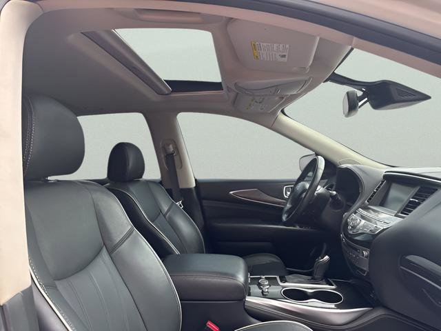 Used 2019 INFINITI QX60 Luxe w/ Essential Package image 9