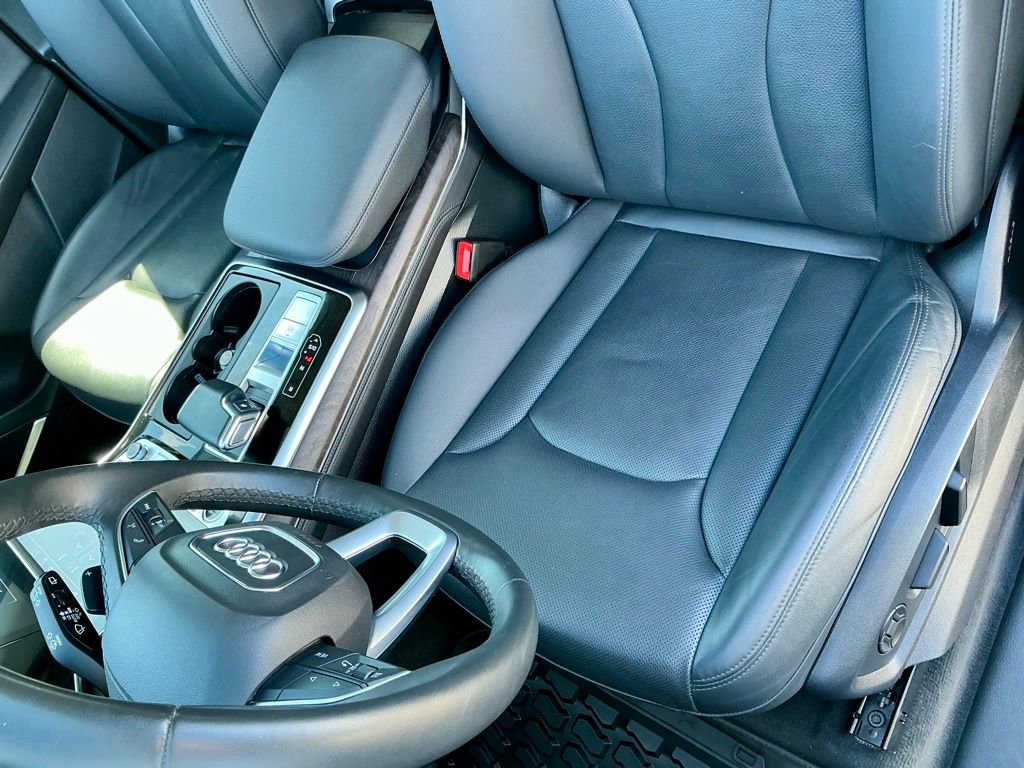 Used 2023 Audi Q7 3.0T Prestige w/ Prestige Package image 41