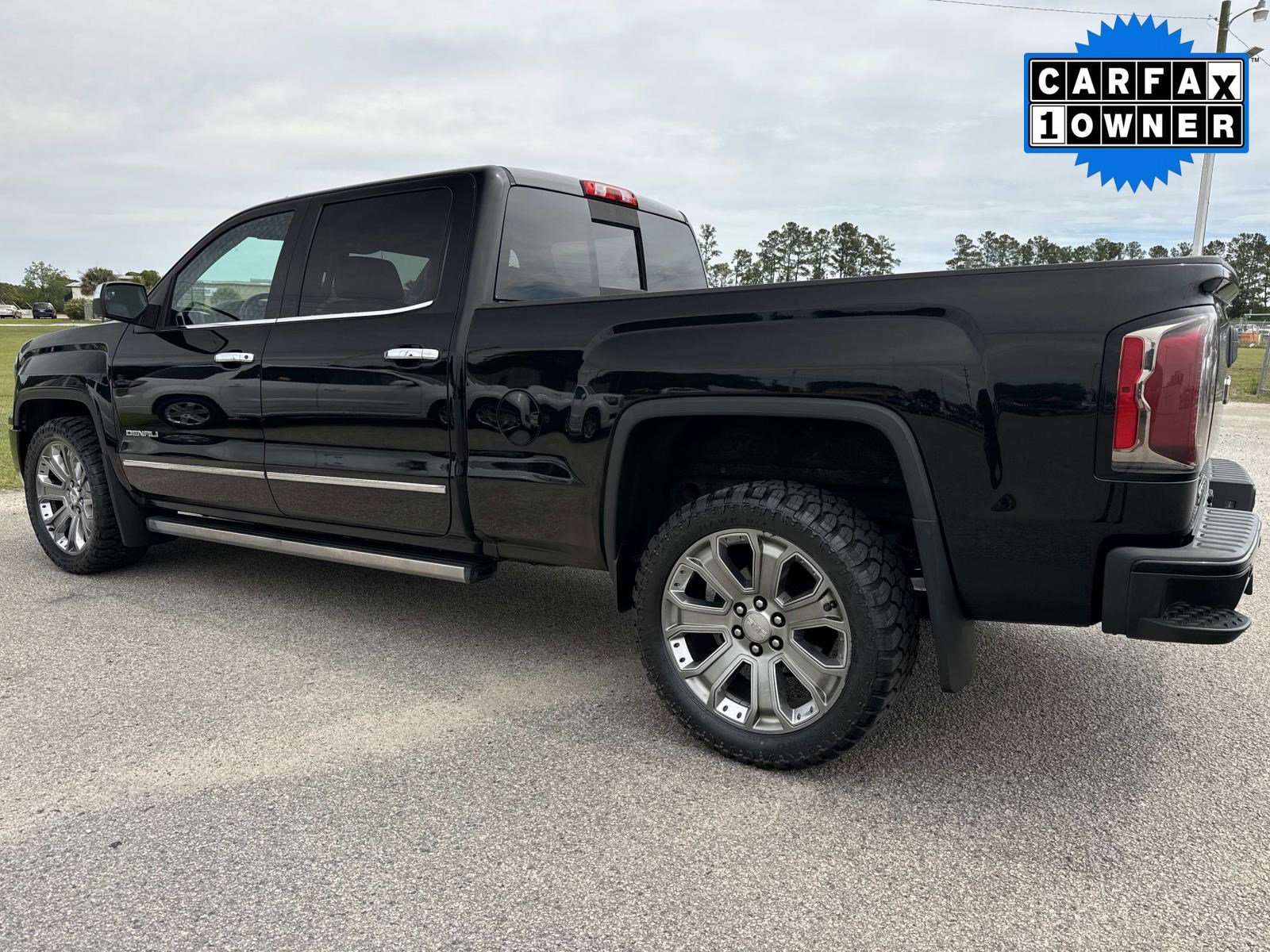 Used 2018 GMC Sierra 1500 Denali w/ Denali Ultimate Package AWD/4WD image 6