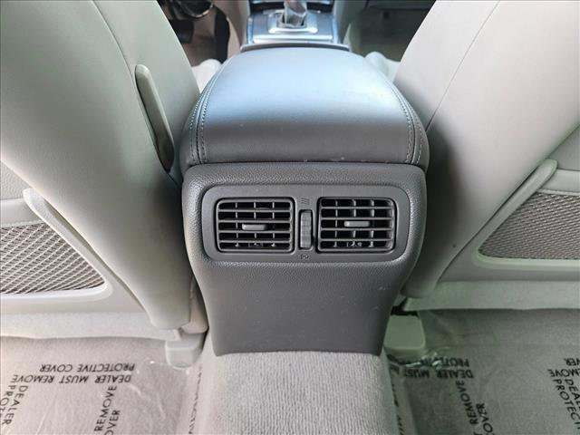 Used 2013 INFINITI G37 Journey w/ Premium Pkg image 17