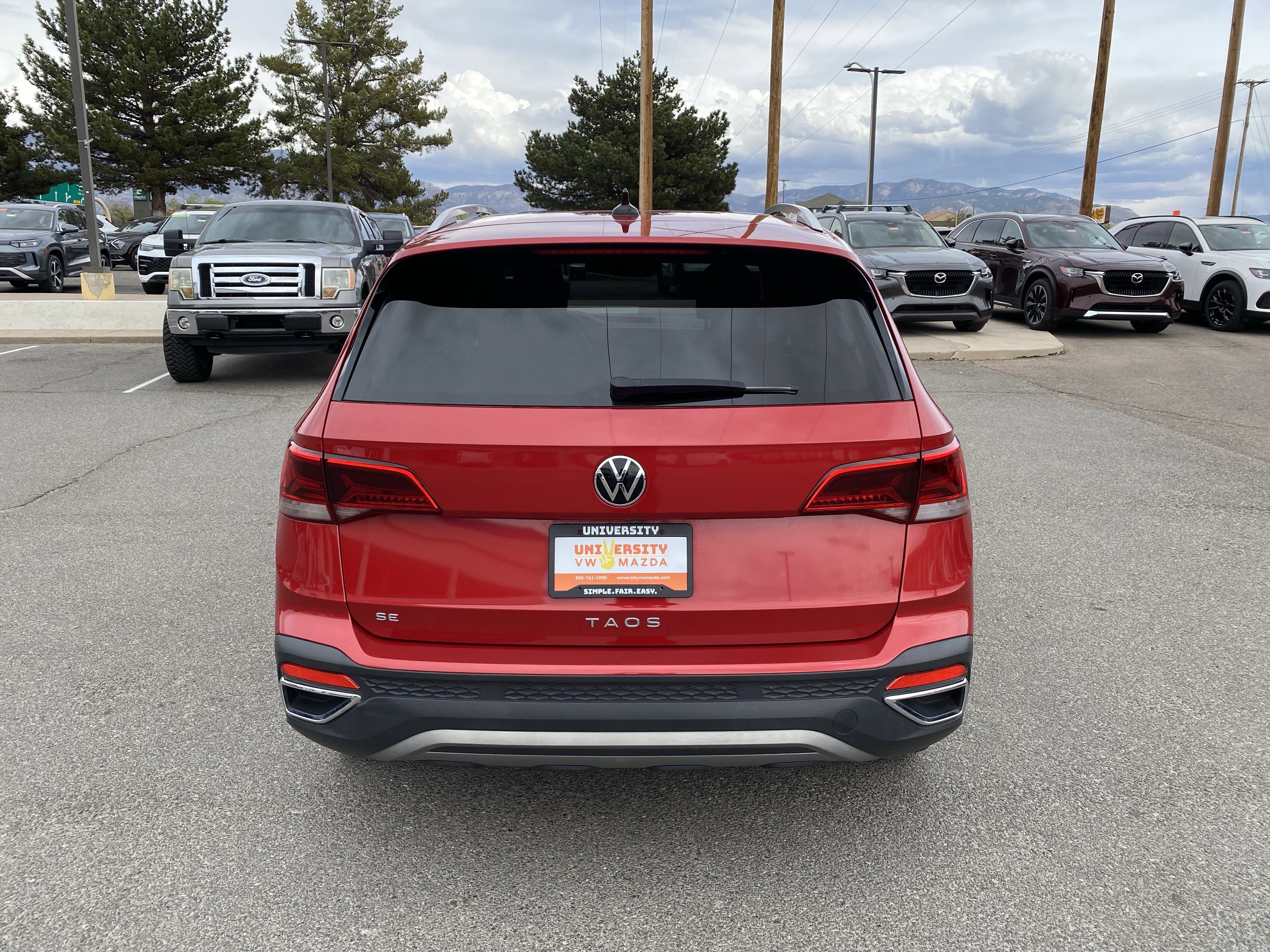 Used 2023 Volkswagen Taos SE w/ Panoramic Sunroof Package image 40