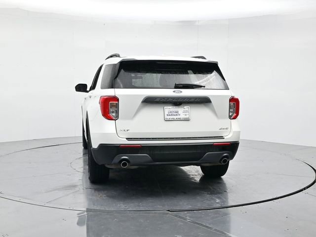 Used 2023 Ford Explorer XLT w/ Equipment Group 202A image 8