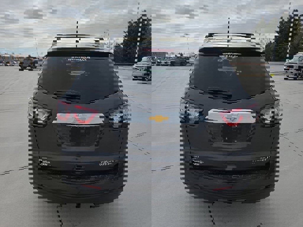 Used 2015 Chevrolet Traverse LT w/ Style and Technology Package image 6