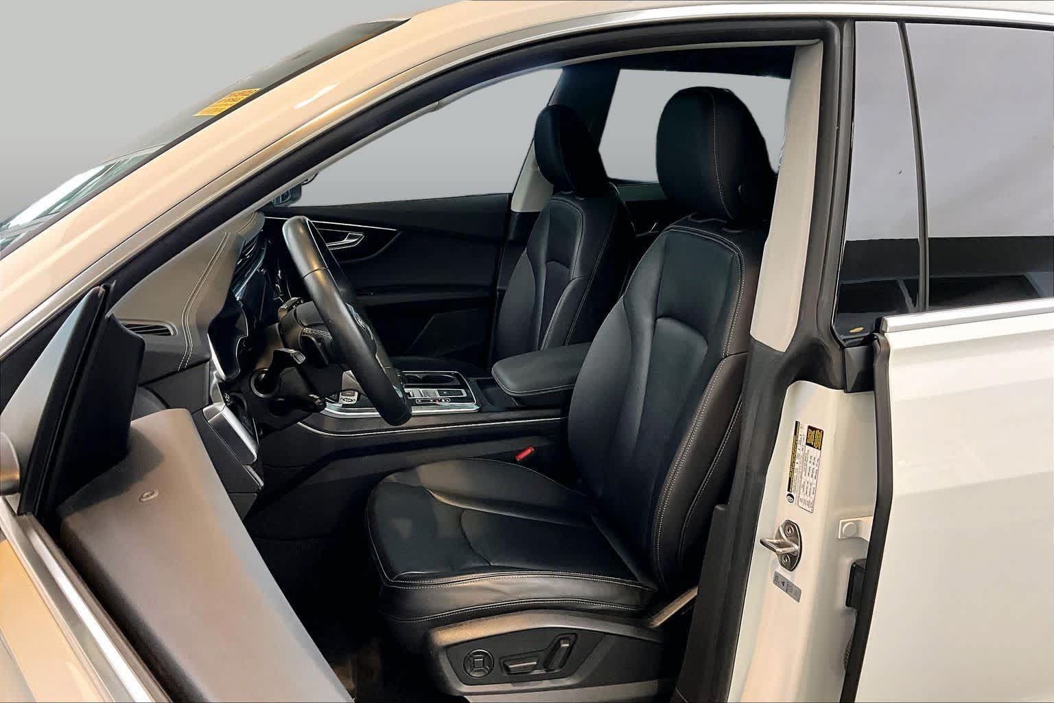 Certified 2023 Audi Q8 Premium w/ Convenience Package AWD/4WD image 8