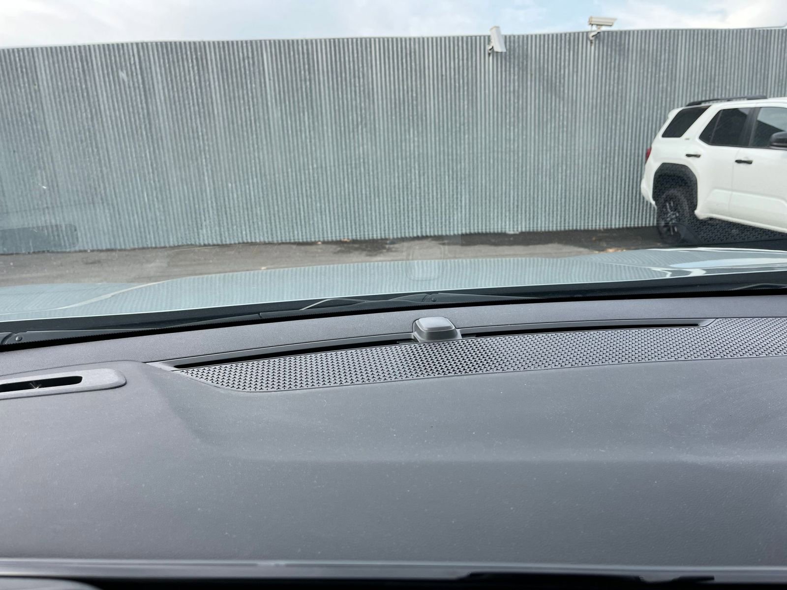 Used 2025 Chevrolet Equinox LT image 18