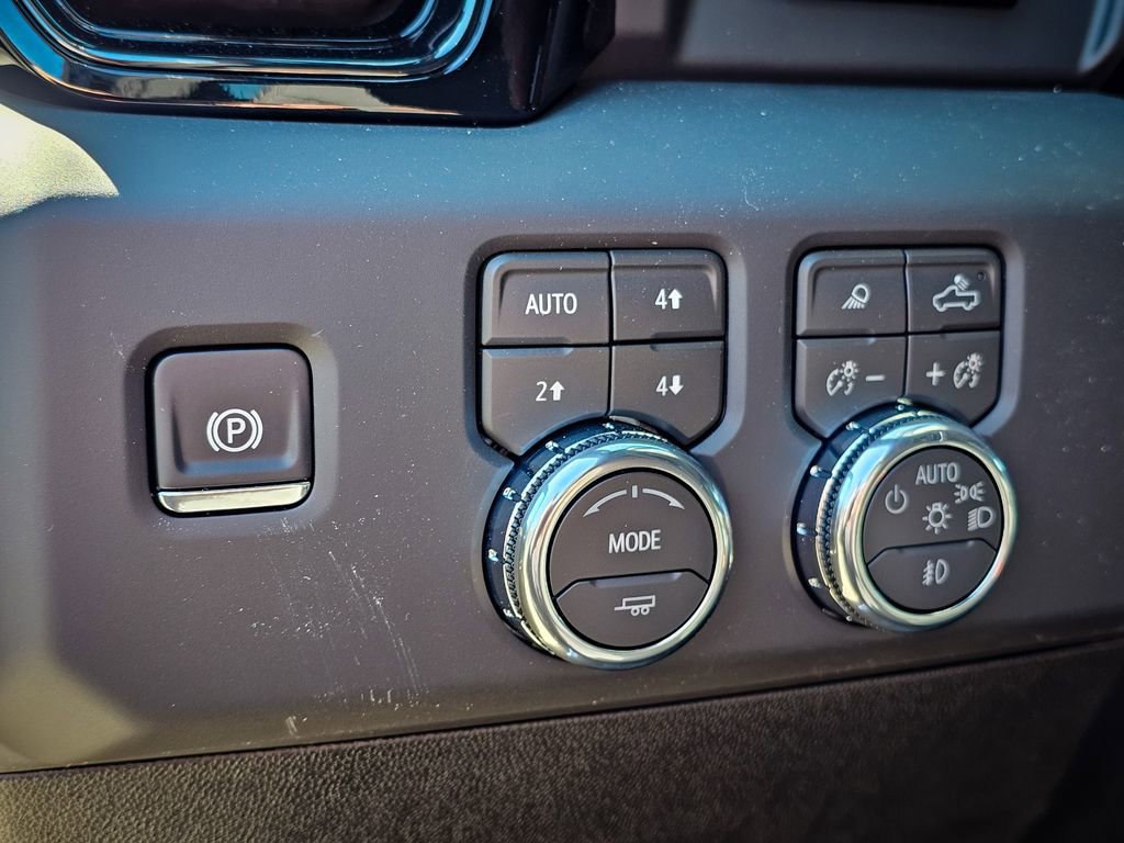 New 2026 GMC Sierra 2500 AT4 image 19