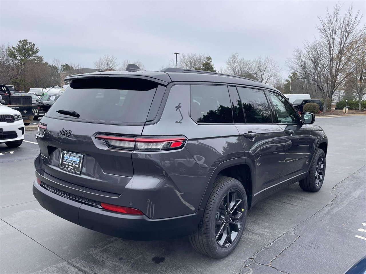 New 2025 Jeep Grand Cherokee L Limited image 9