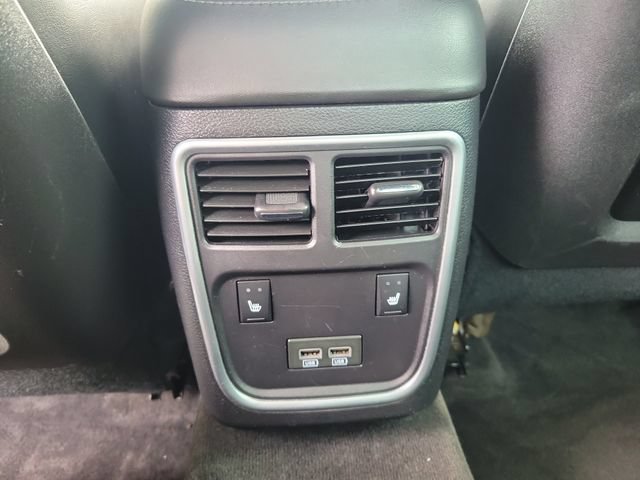 Used 2015 Dodge Charger R/T RWD image 12