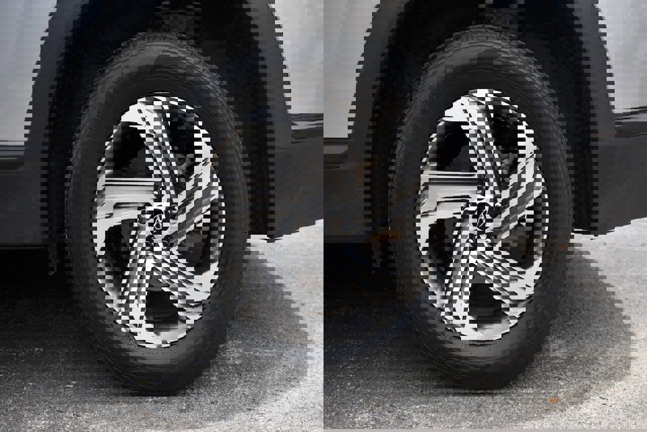 Used 2023 Hyundai Santa Fe SEL image 12