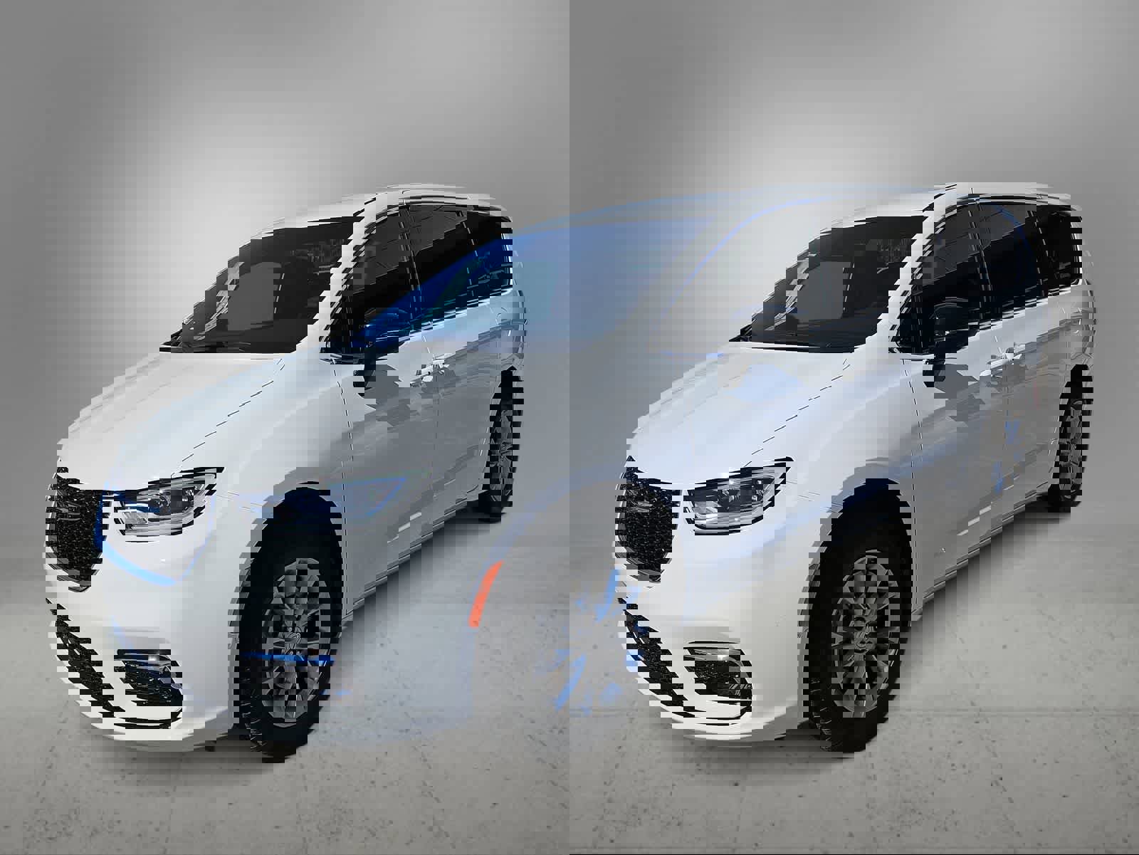 New 2026 Chrysler Pacifica Select image 4