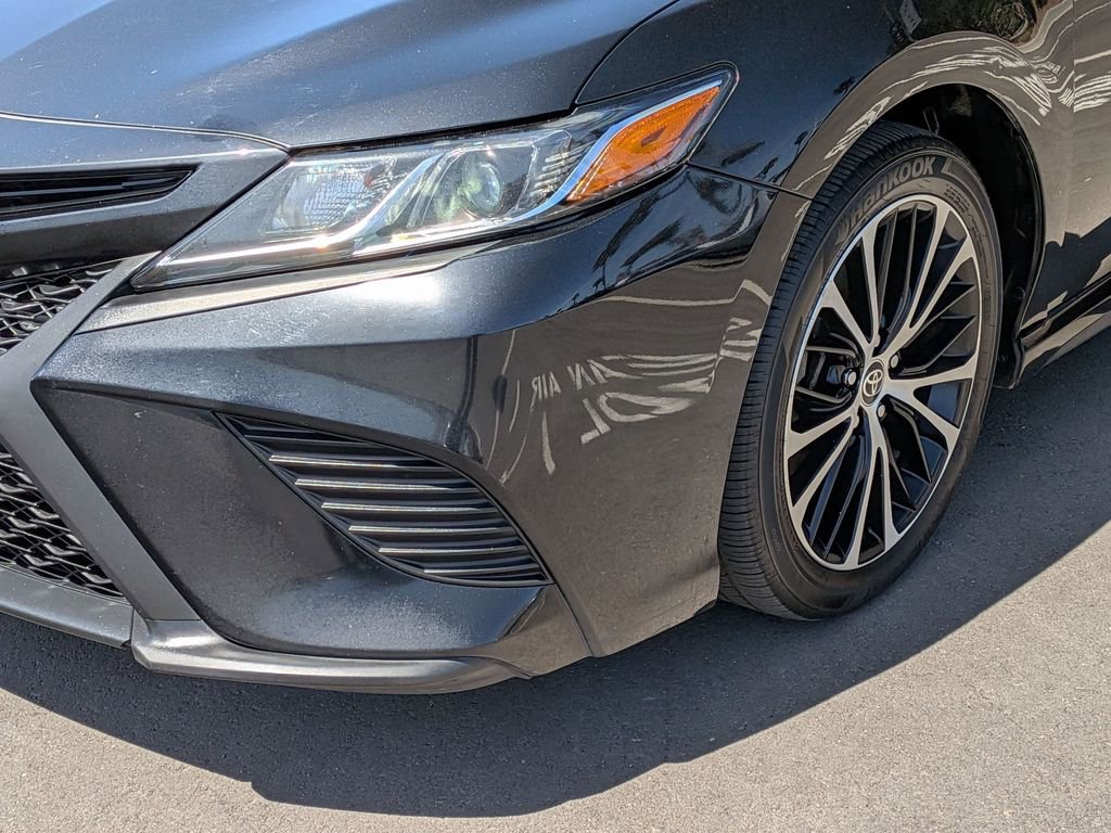 Used 2020 Toyota Camry SE FWD image 26