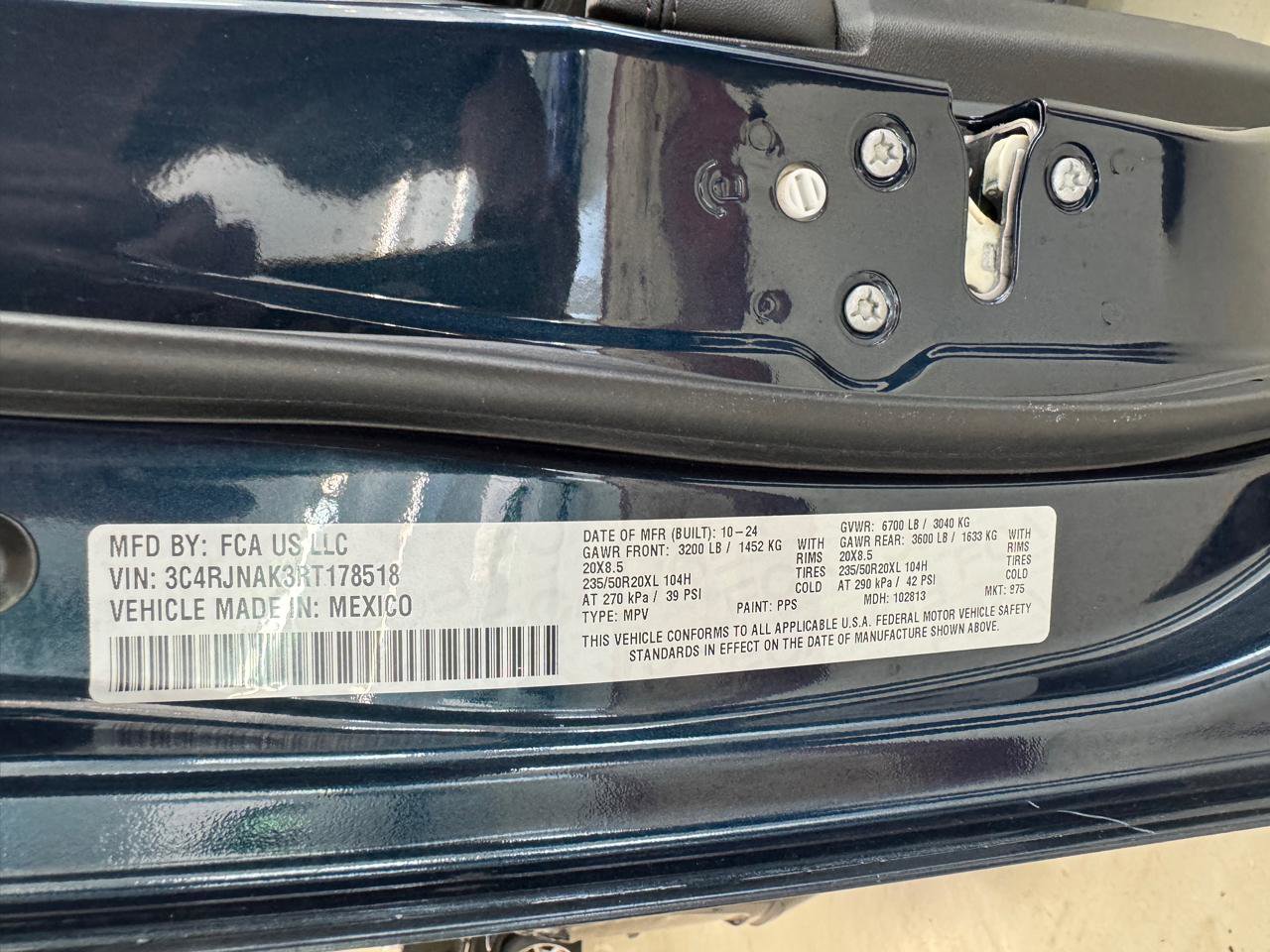 Used 2024 Jeep Wagoneer Launch Edition AWD/4WD image 33