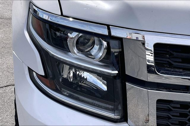 Used 2020 Chevrolet Tahoe Premier AWD/4WD image 32