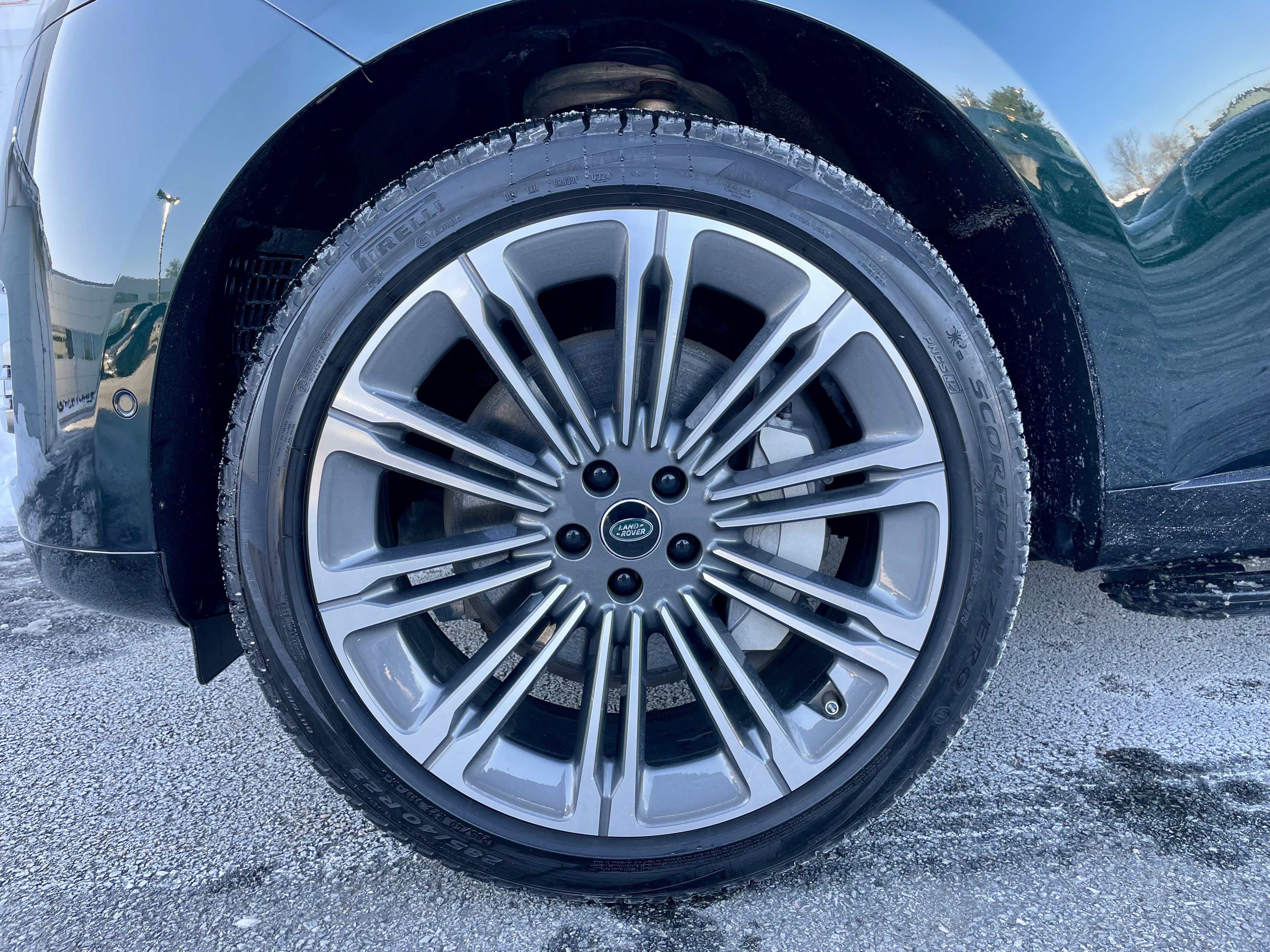 Used 2024 Land Rover Range Rover SE image 9