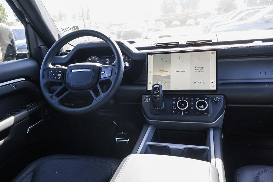 New 2026 Land Rover Defender 110 X AWD/4WD image 16