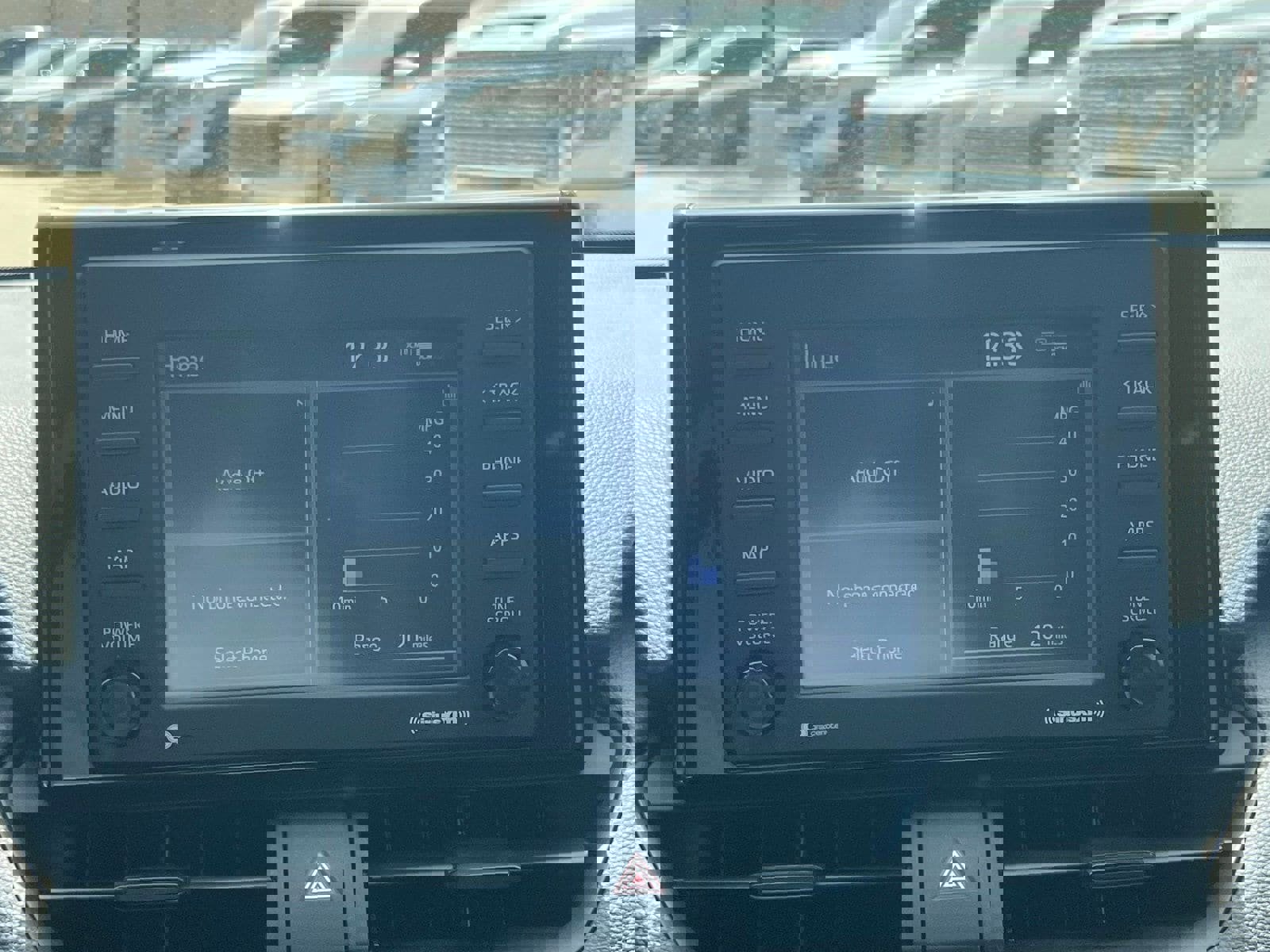 Used 2022 Toyota RAV4 LE FWD image 28