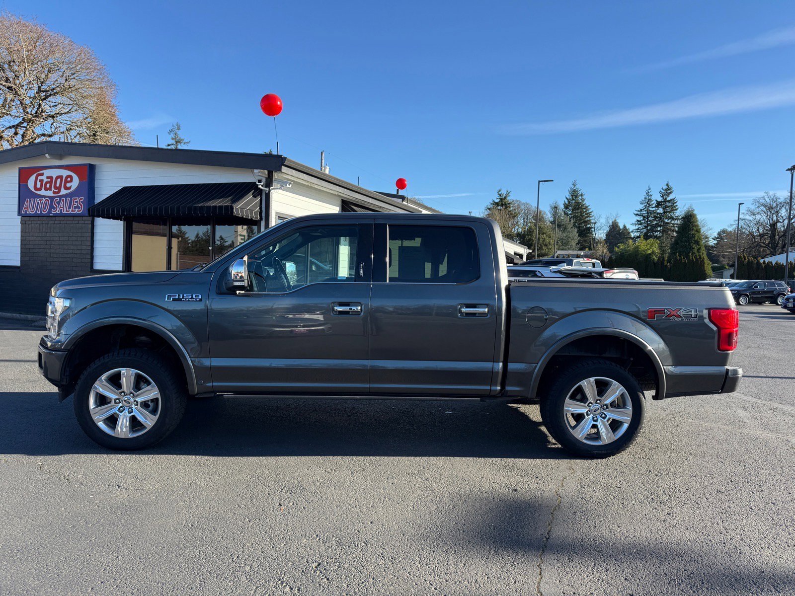 Used 2018 Ford F150 Platinum w/ Equipment Group 701A Luxury image 3