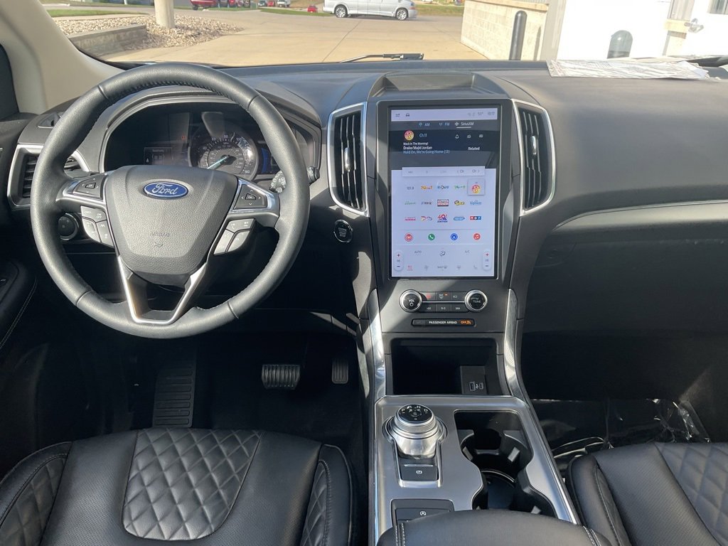 Used 2024 Ford Edge Titanium w/ Equipment Group 301A image 11