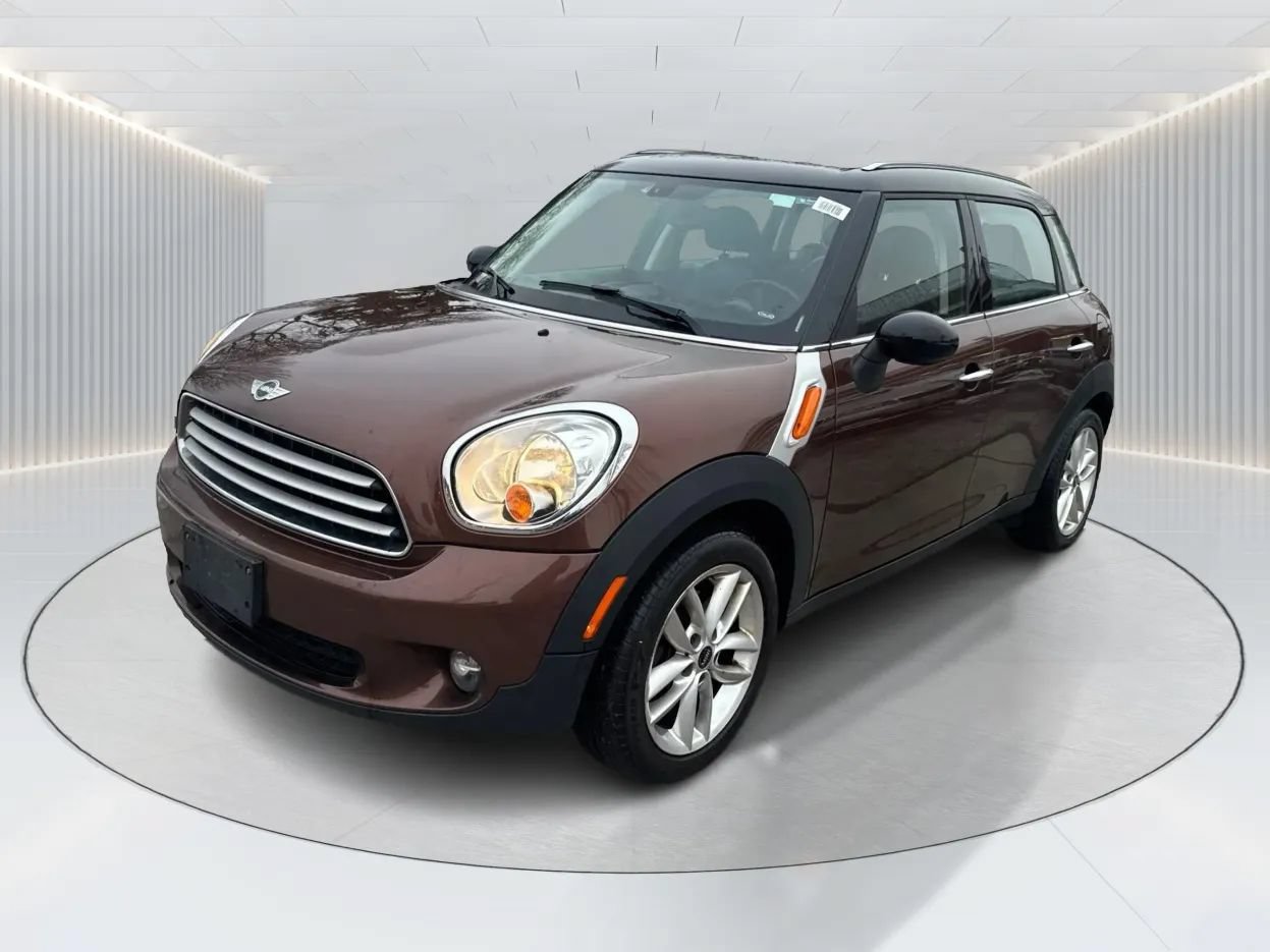 Used 2013 MINI Cooper Countryman FWD image 1