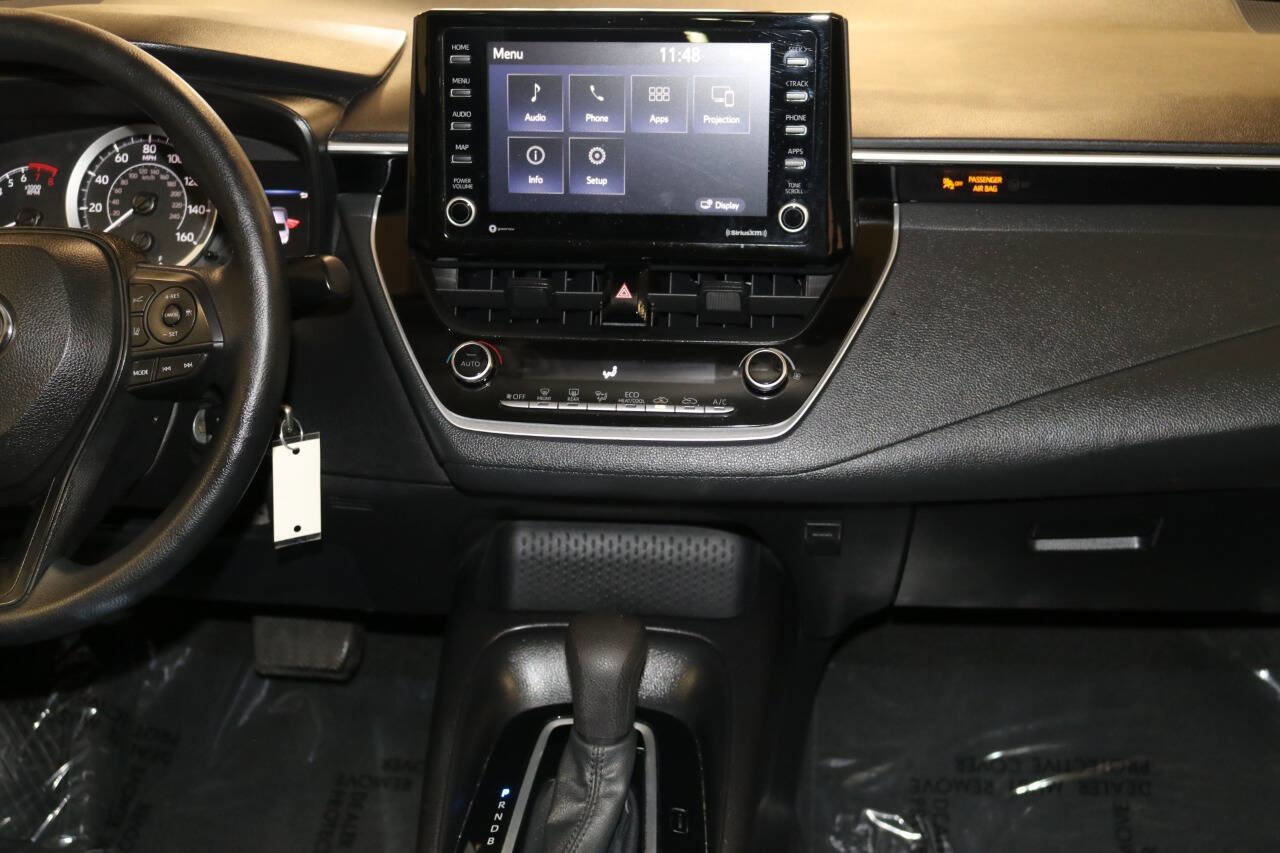 Used 2022 Toyota Corolla LE image 21