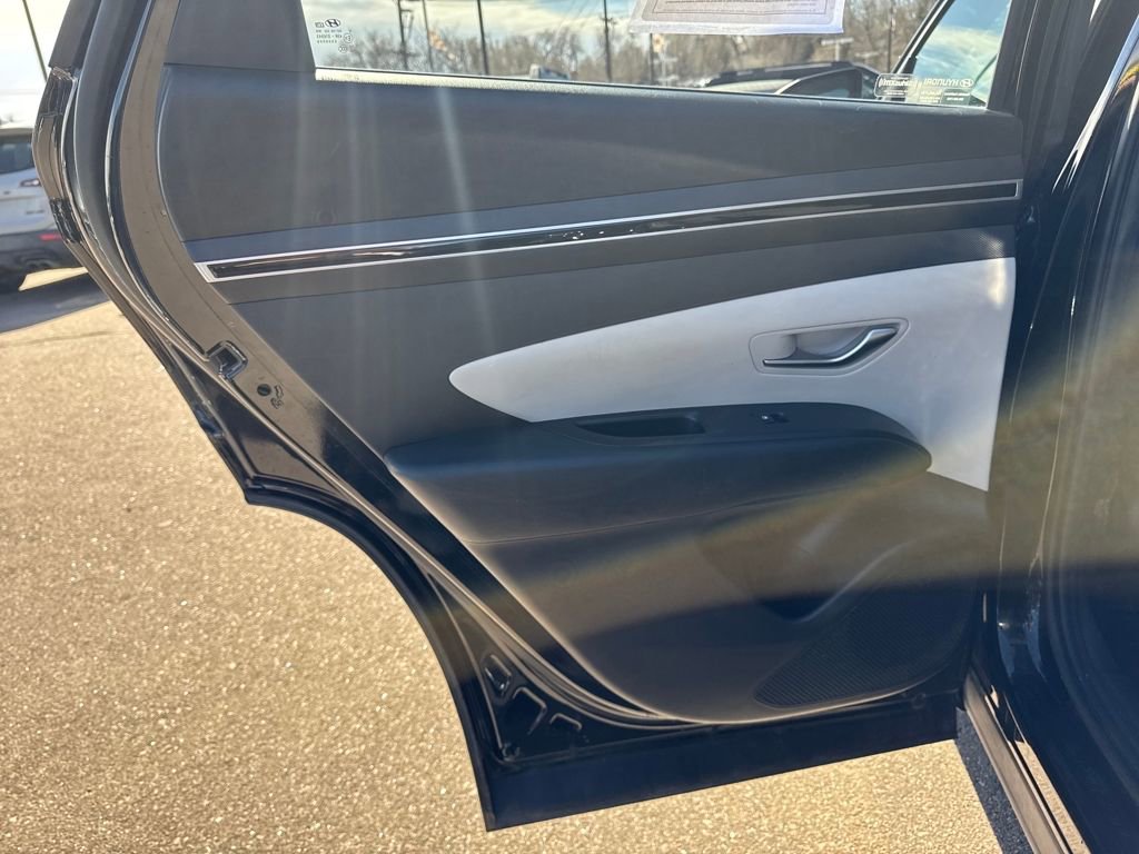 Certified 2022 Hyundai Tucson SEL FWD image 31