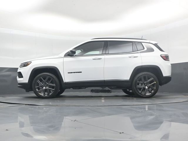 New 2026 Jeep Compass Latitude image 43