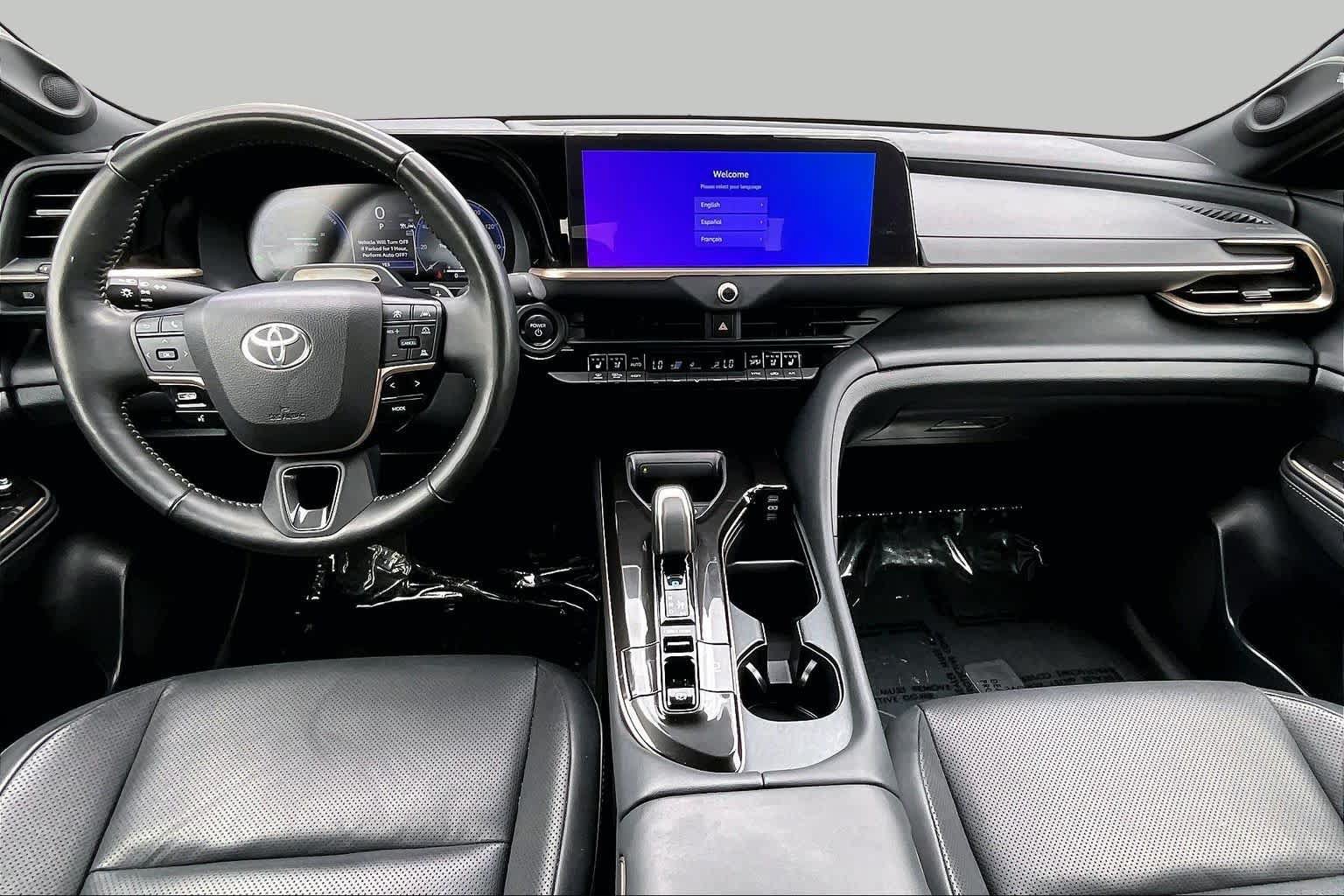 Used 2024 Toyota Crown Platinum AWD/4WD image 16
