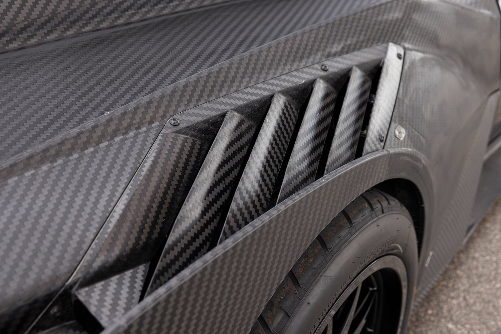 Used 2023 Lamborghini Huracan EVO RWD image 12