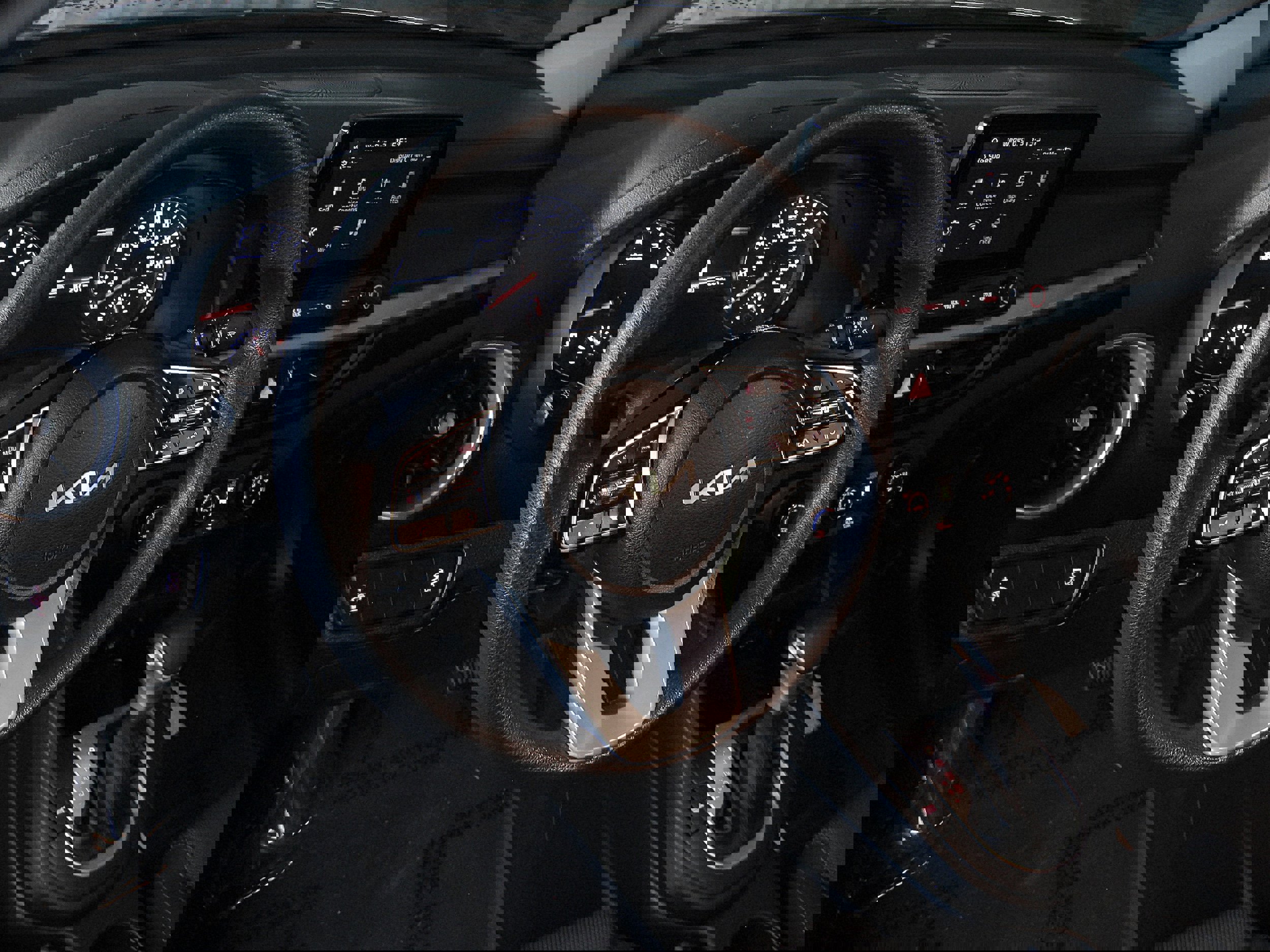 Used 2023 Kia Forte LXS image 8