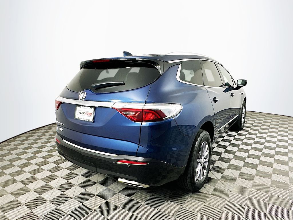 Used 2023 Buick Enclave Essence image 9