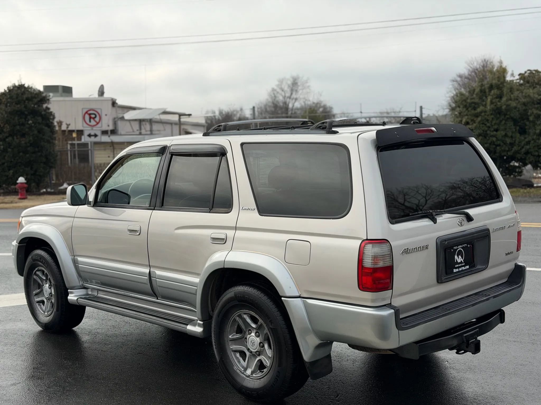 Used 2000 Toyota 4Runner Limited image 6