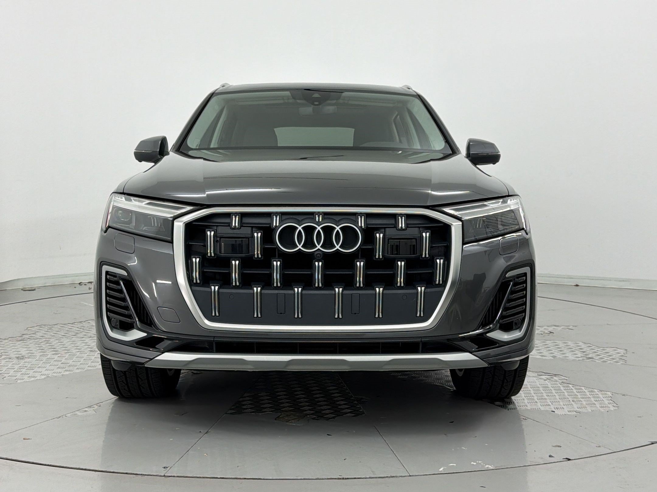 Used 2025 Audi Q7 3.0T Premium Plus AWD/4WD image 6