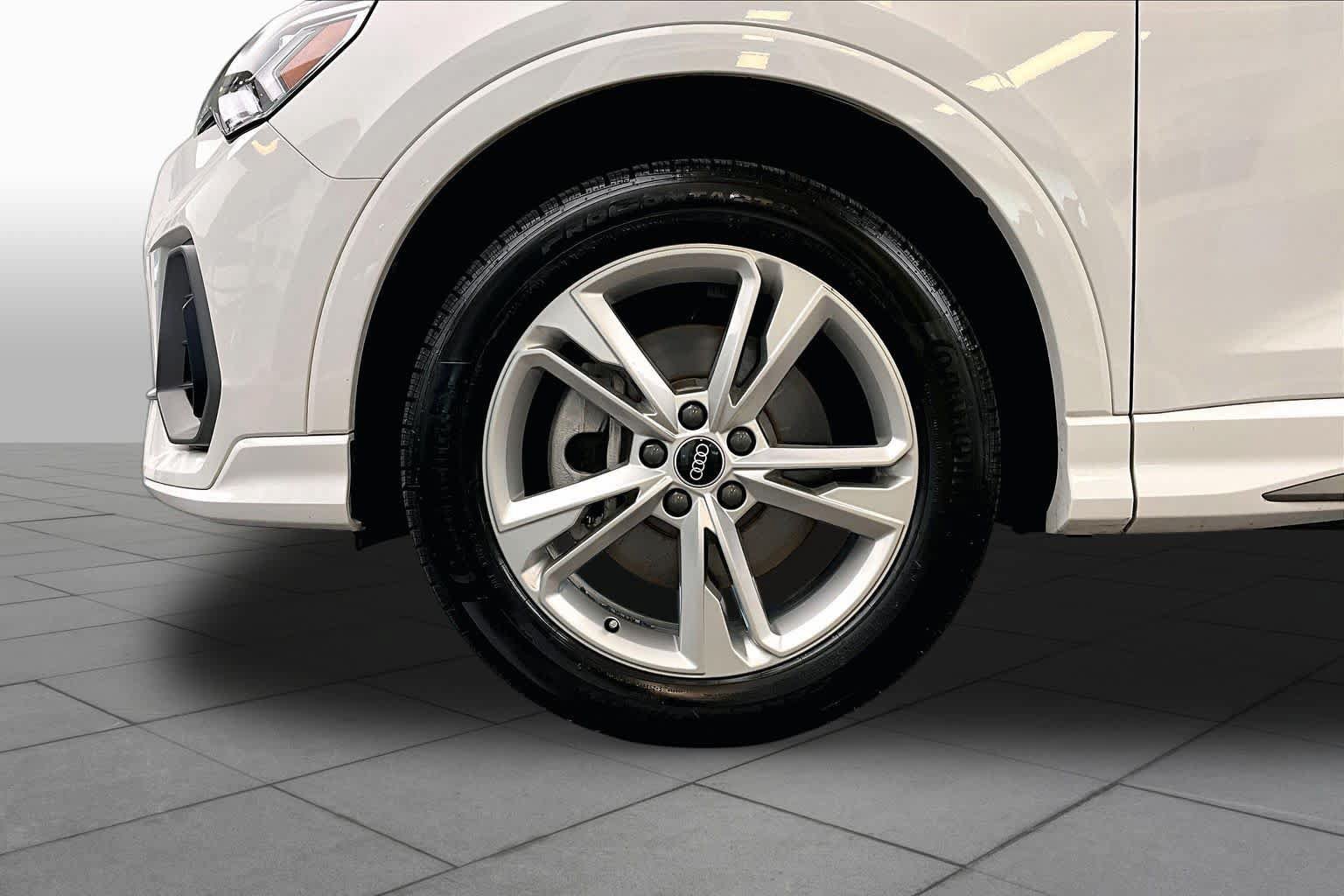 Used 2024 Audi Q3 2.0T Premium w/ Convenience Package AWD/4WD image 11