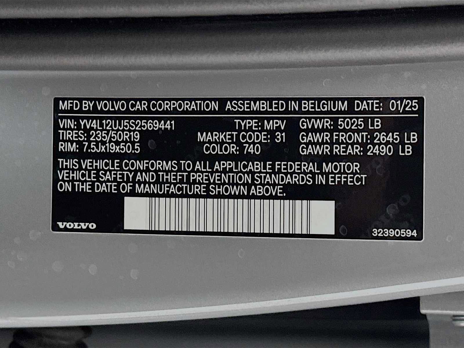 Used 2025 Volvo XC40 B5 Core w/ Protection Package Premier image 31