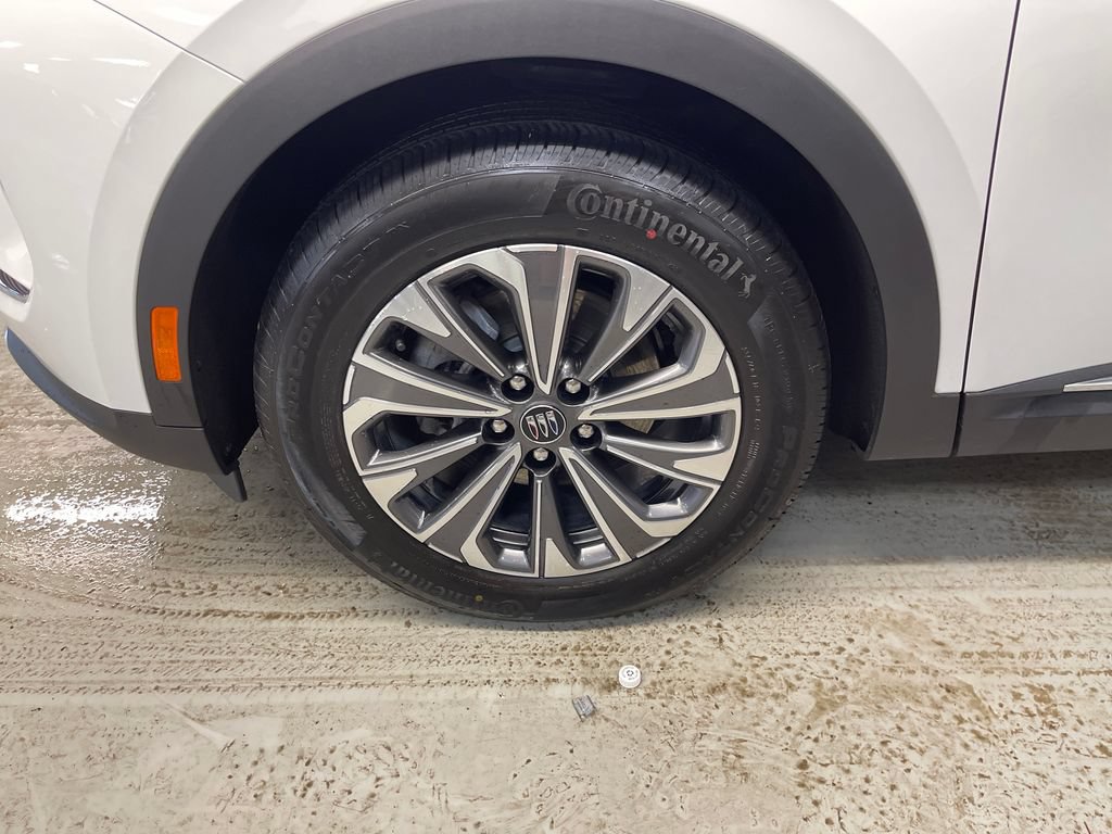 Used 2026 Buick Envision Preferred AWD/4WD image 11