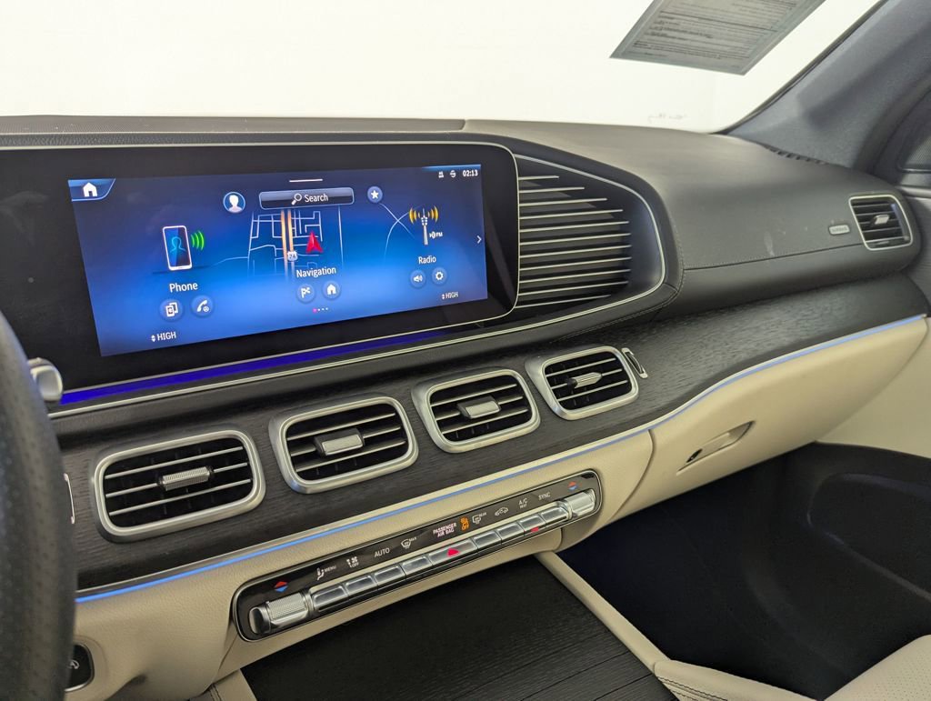 Used 2025 Mercedes-Benz GLS 450 4MATIC image 7