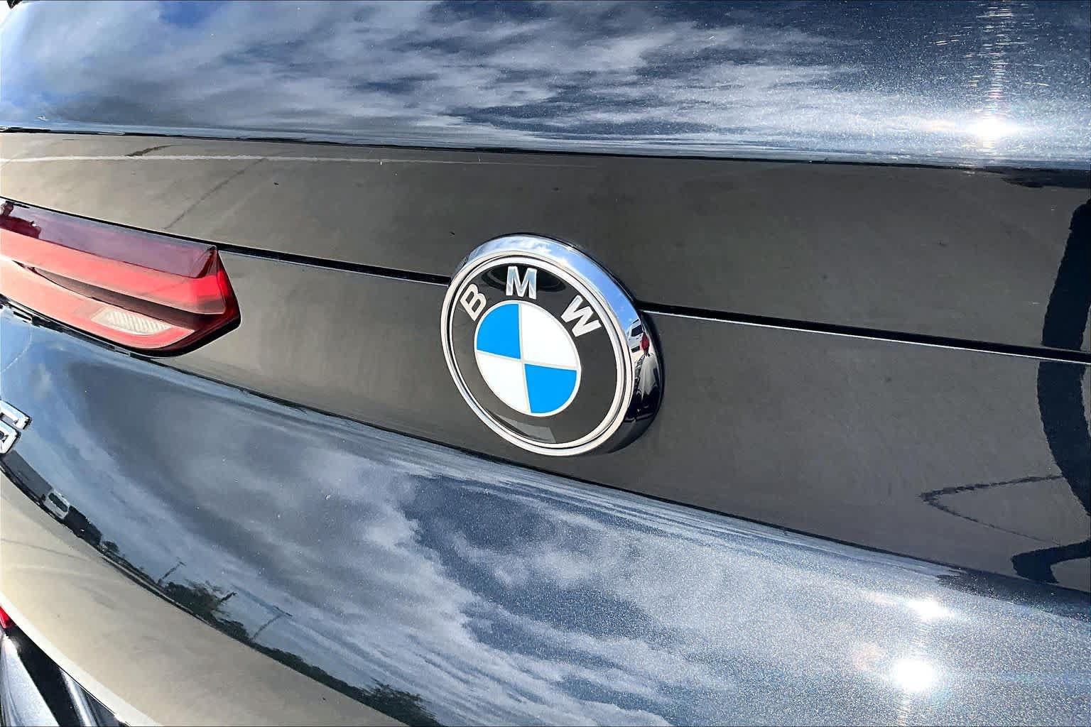 Used 2026 BMW X6 xDrive40i AWD/4WD image 29
