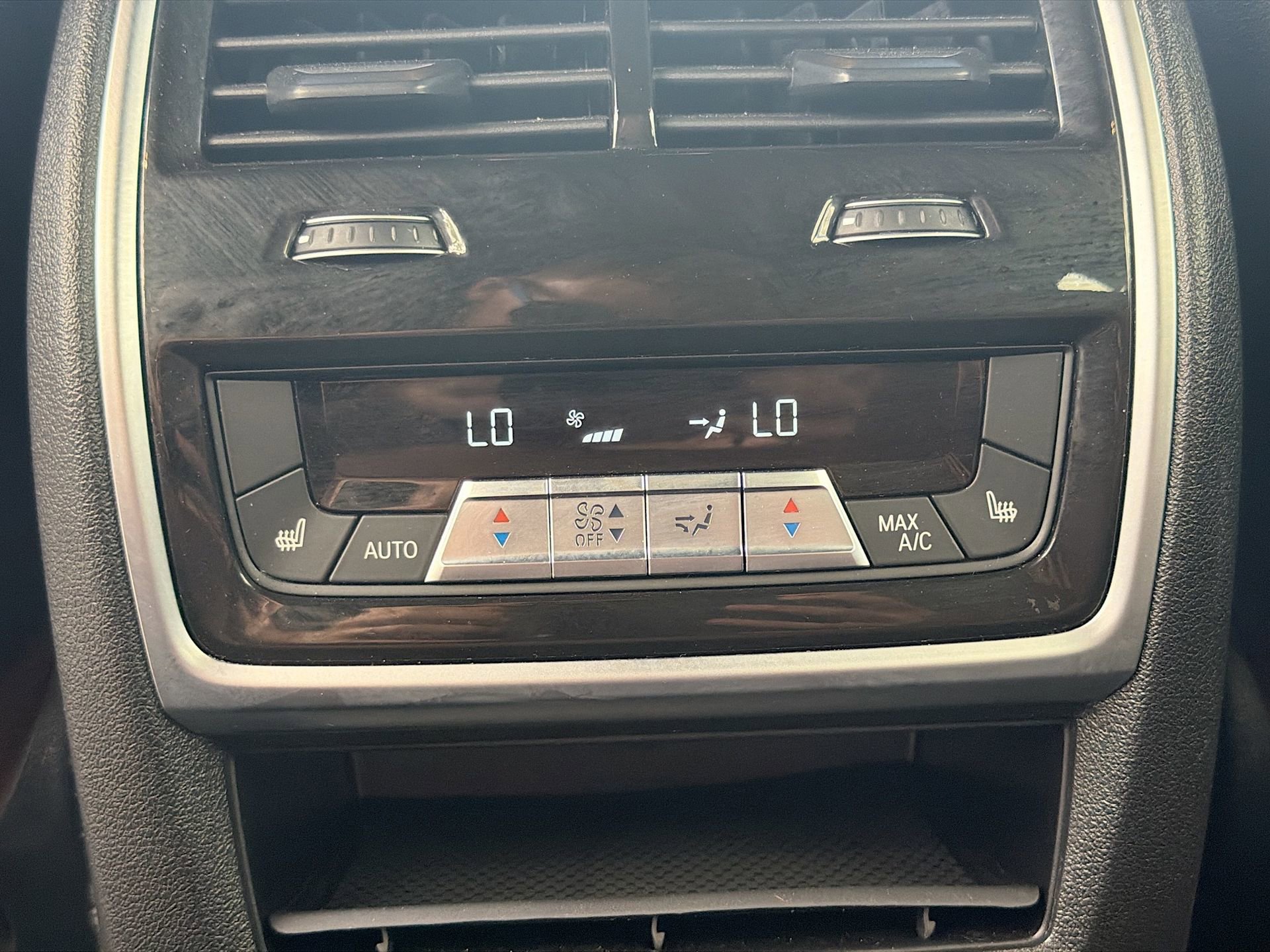 Certified 2026 BMW X7 M60i image 20