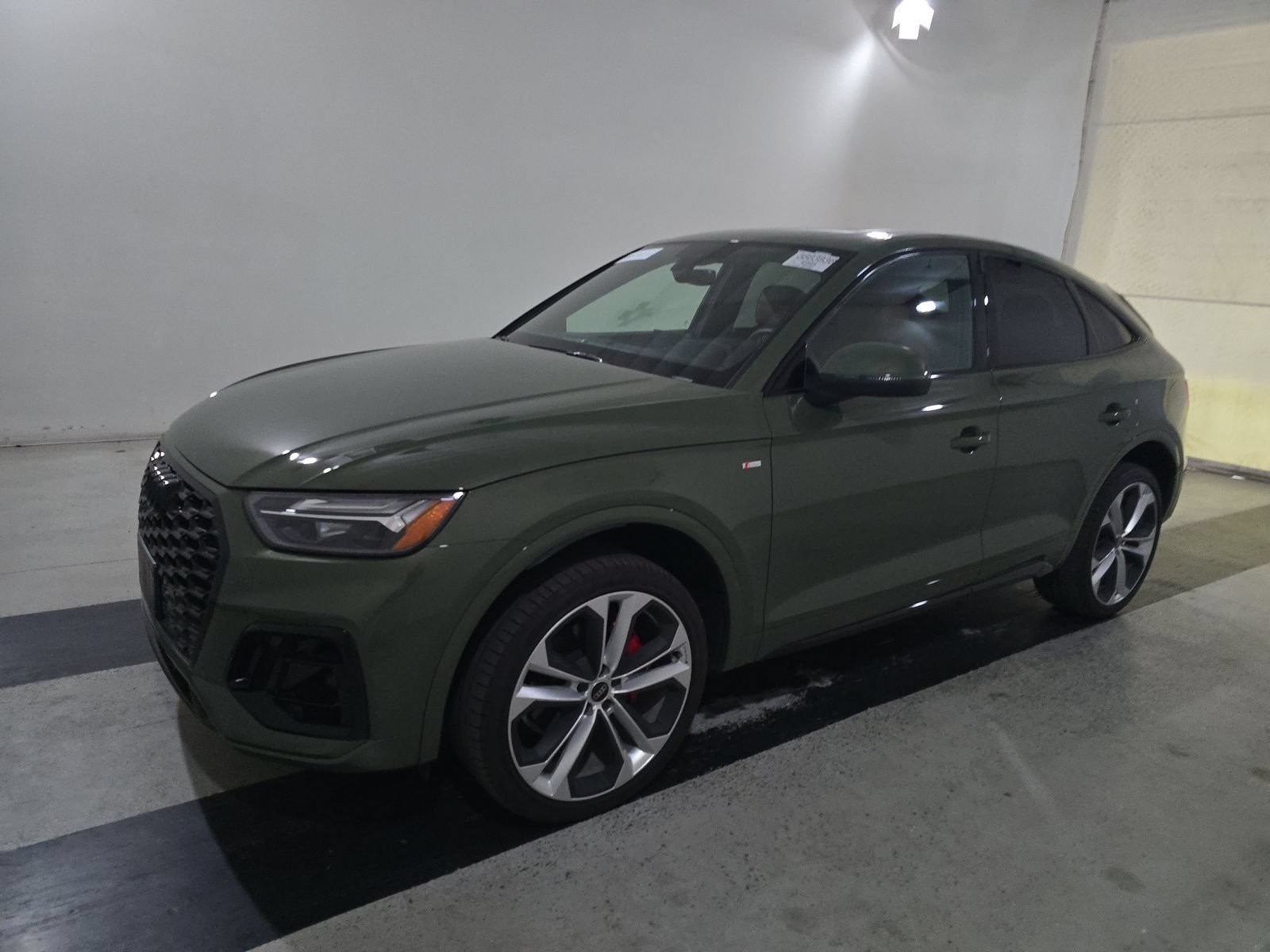 Used 2024 Audi Q5 2.0T Premium Plus w/ Premium Plus Package AWD/4WD video 1