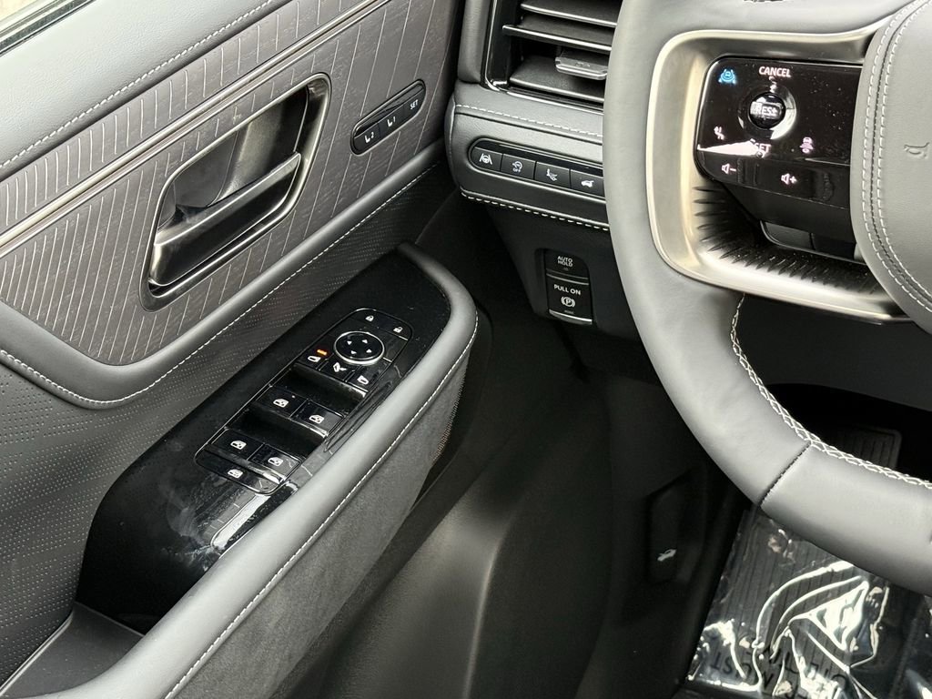 New 2026 INFINITI QX80 Autograph image 18