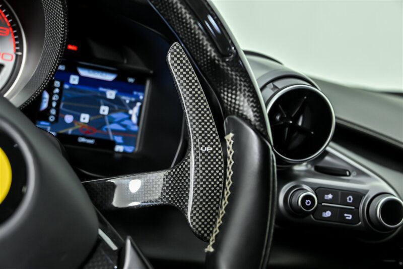 Used 2021 Ferrari F8 Tributo RWD image 34