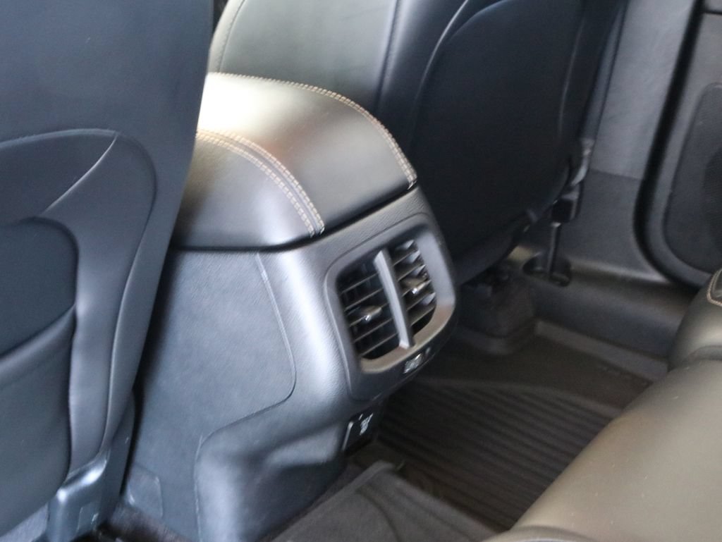 Used 2017 Jeep Cherokee Limited AWD/4WD image 27