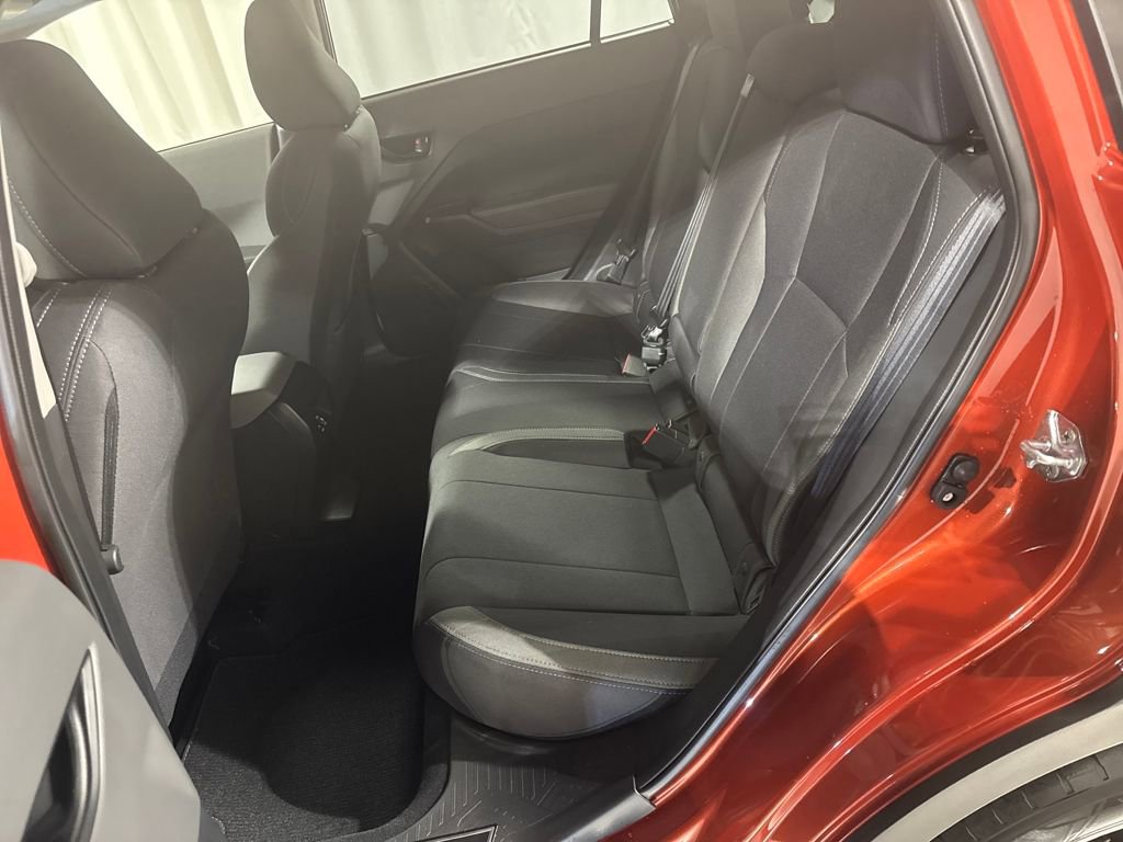 Used 2025 Subaru Crosstrek 2.0i Premium image 5