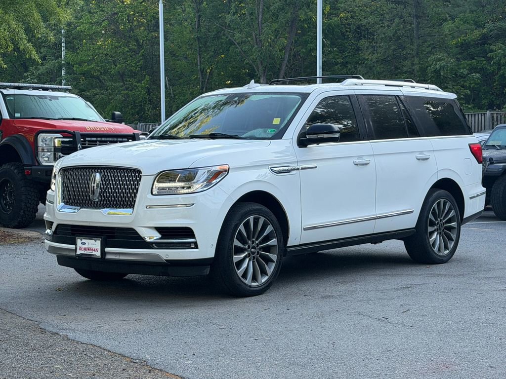 Used 2020 Lincoln Navigator Reserve w/ Luxury Package AWD/4WD image 3