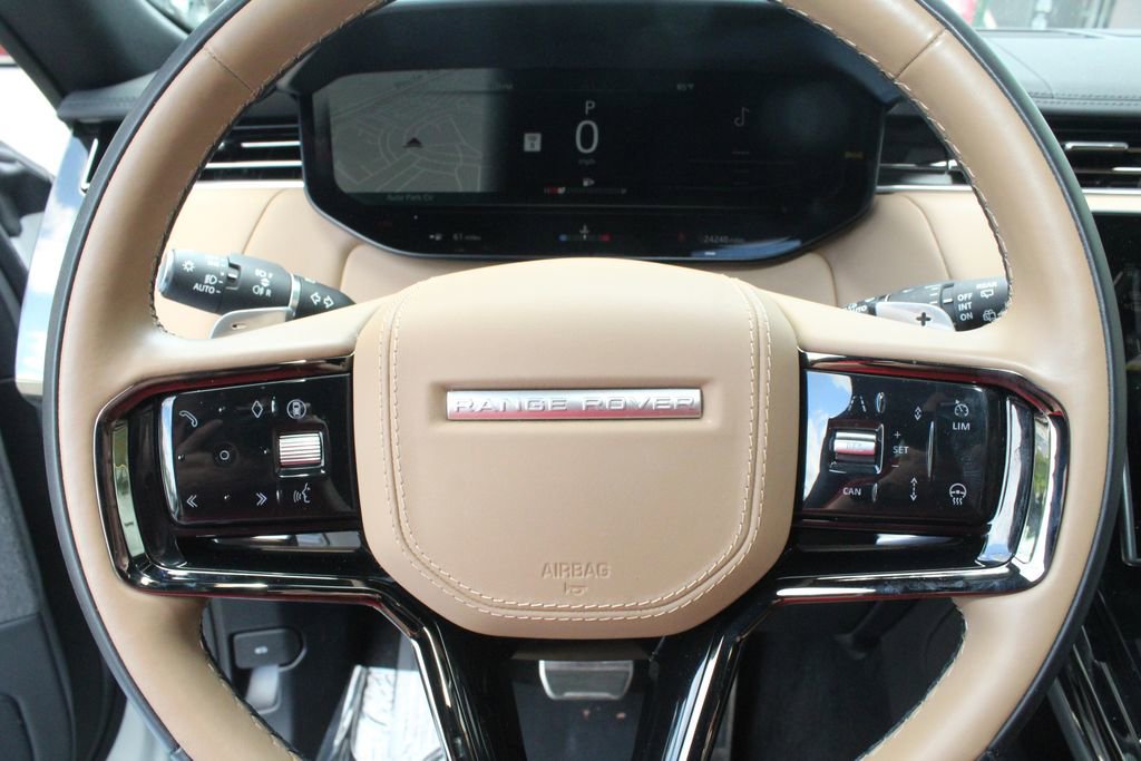 Used 2025 Land Rover Range Rover Sport Dynamic SE AWD/4WD image 16