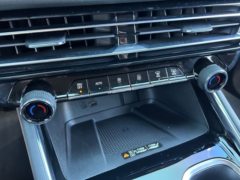 Used 2024 Chevrolet Traverse Z71 w/ Enhanced Driving Package image 32