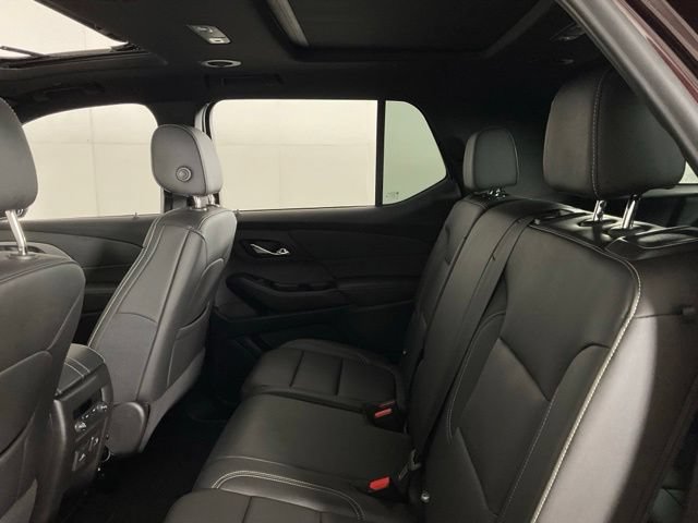 Used 2023 Chevrolet Traverse LT w/ LT Premium Package AWD/4WD image 40