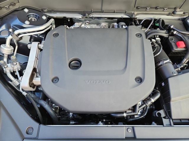 New 2026 Volvo XC90 B6 Core w/ Protection Package image 19