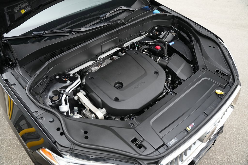 Used 2024 Volvo XC90 B6 Plus w/ Protection Package image 50